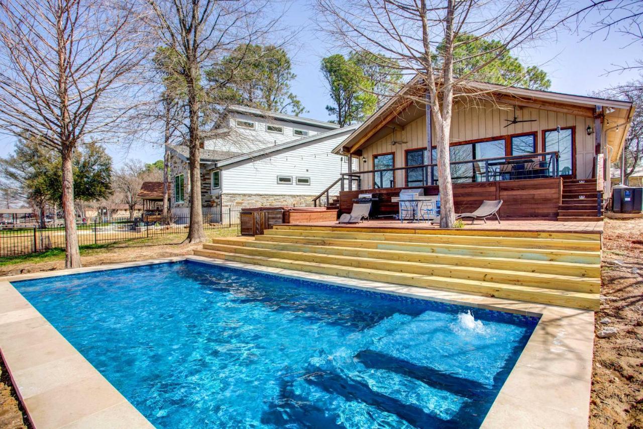 Cedar Creek Lakefront Vacation Rental With Pool Gun Barrel City Exterior foto